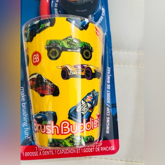 Hot wheels 3pc brush buddies soft ergonomic toothbrush, cap and rinsing cup new - Picture 3 of 11